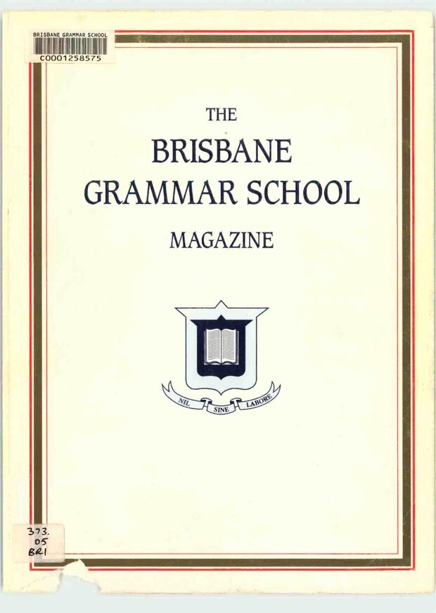 Cover of the 2001 School Magazine